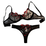 Elegant Floral Style Lace Lingerie Set