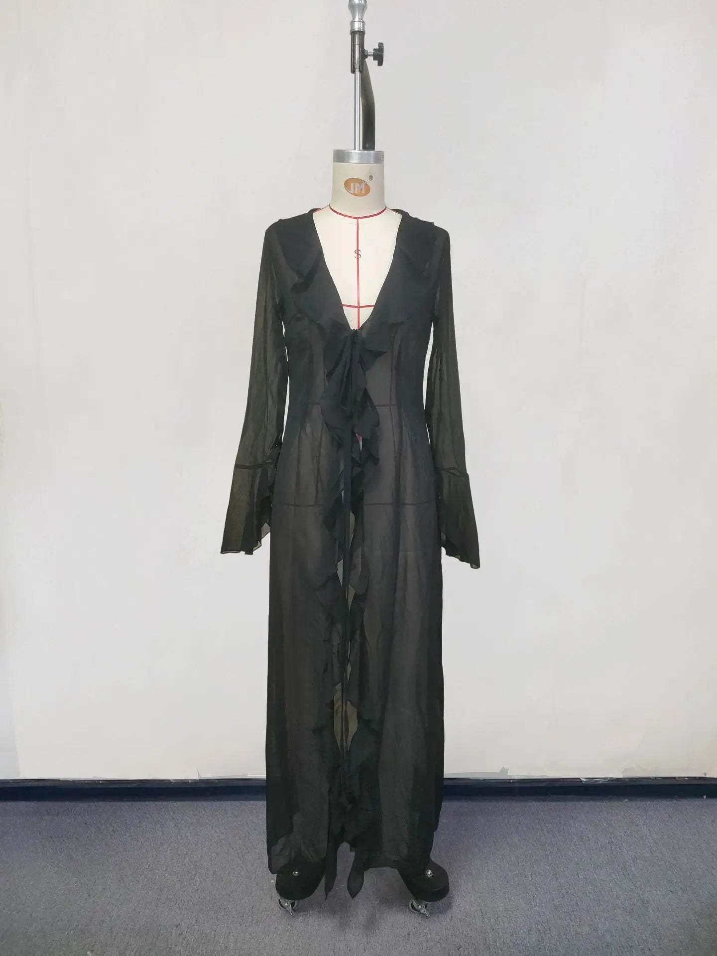 Elegant Beach Cover-Up – Lightweight & Stylish