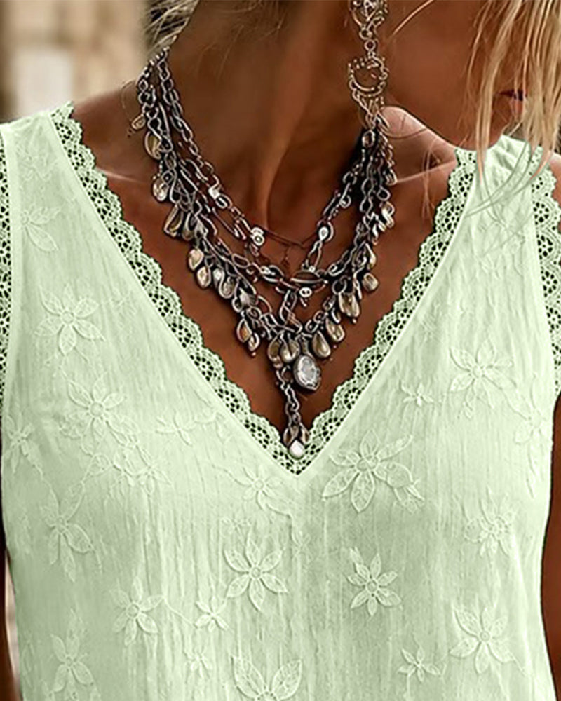 Elara Floral Lace Top